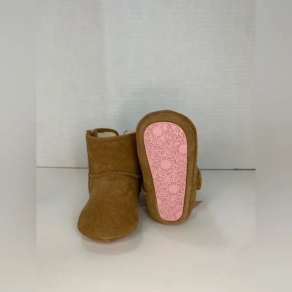 UGG Jesse Bow Boots Size 2/3