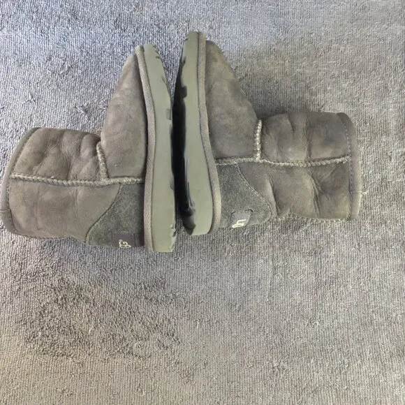 UGG Kid’s Classic Water Resistant Boots Gray Size 8 Toddler