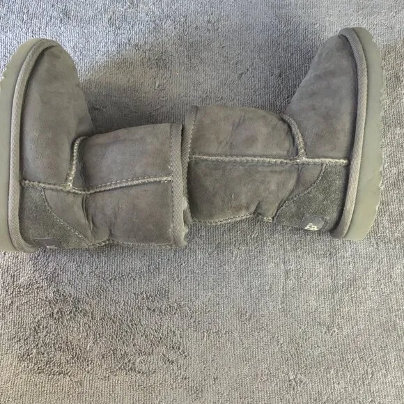 UGG Kid’s Classic Water Resistant Boots Gray Size 8 Toddler