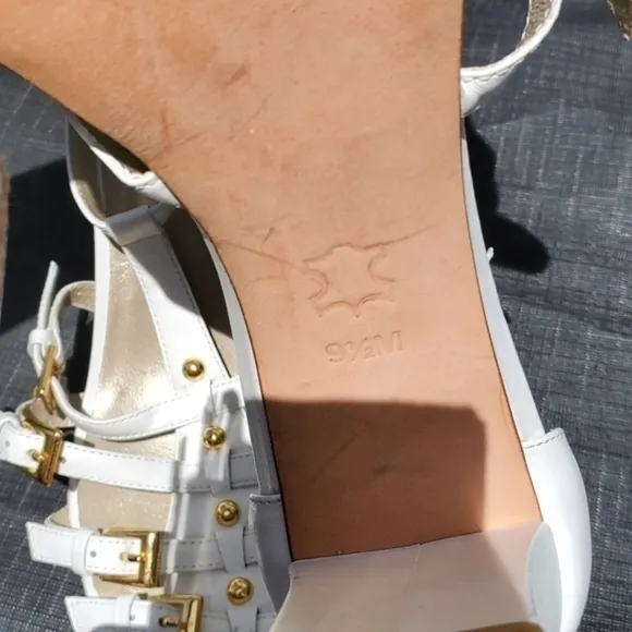 Via Spiga White sandals‎ 9.5 NWOB