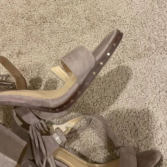 Vince Camuto Heels size 10