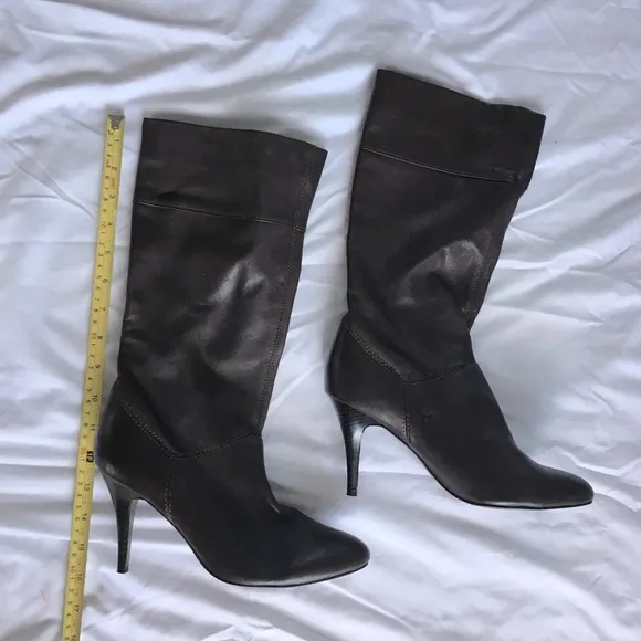 Vintage beautiful dark brown genuine leather stiletto boots.